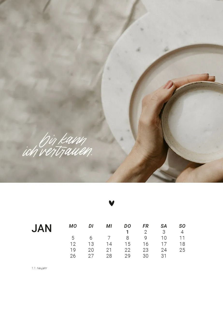 Kalender Zweitausendsechsundzwanzig - Tischkalender mit Holzaufsteller